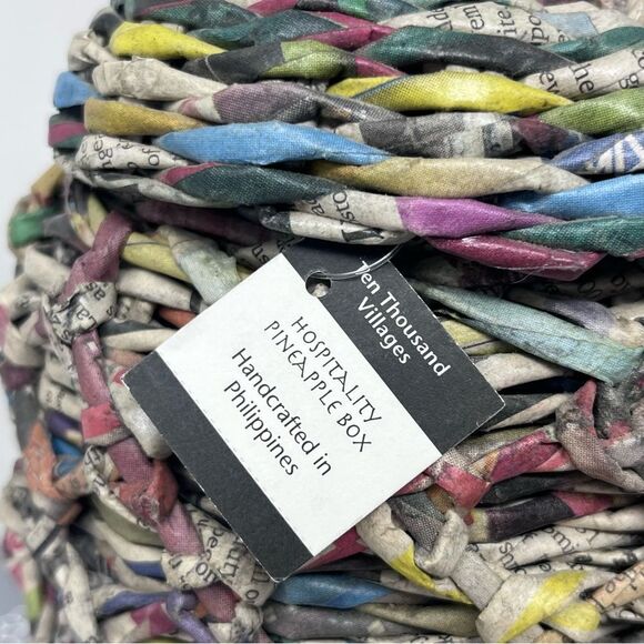 Ten Thousand Villages Fair Trade Hospitality Pineapple Paper Woven Basket - Picture 6 of 11